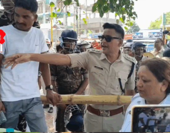 Supporters stopped at Tinbatti Mod during Uttarkanya campaign, police instructed to move immediately
