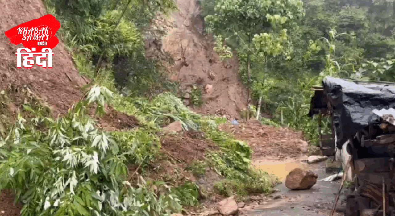 landslides-in-mirik-and-lodhoma-due-to-heavy-rains-many-houses-affected-no-casualties