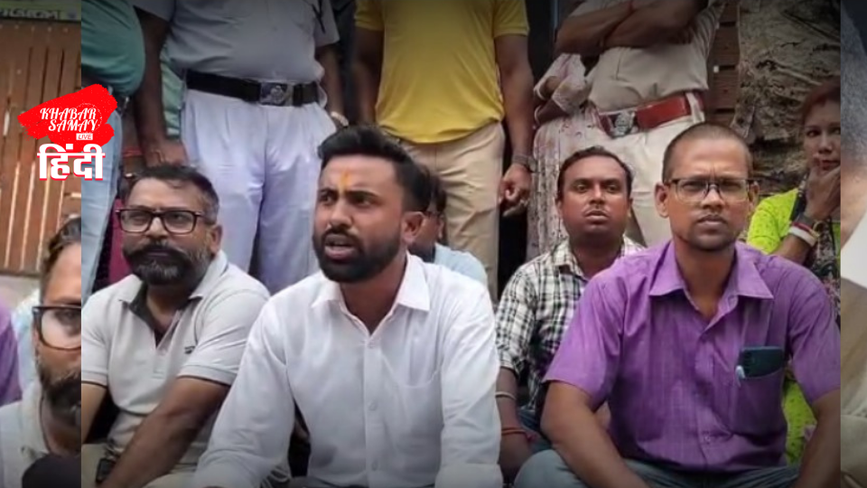 Allegations of discrimination in distribution of Durga Puja grants, Bangiya Hindu Mahamanch protests in Siliguri!