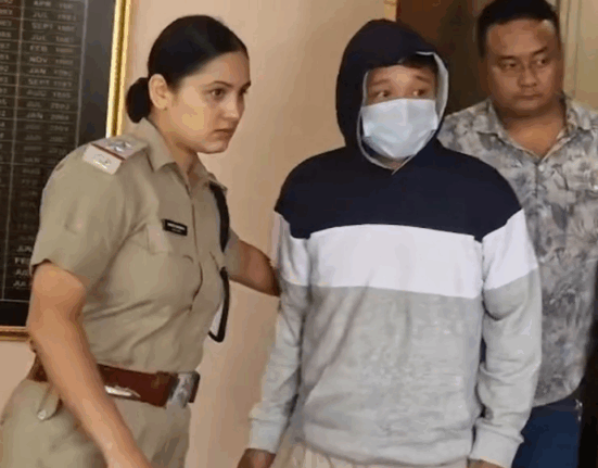 In Sikkim, ex-boyfriend killed her, the killer was trying to escape to Kolkata at 8 o'clock, police caught him in Siliguri at 7 o'clock!