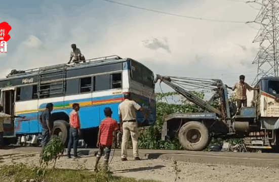 https://khabarsamay.com/bus-tanker-collision-in-fulbari-several-injured/