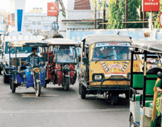 Toto drivers are making a lot of money due to the closure of city auto!