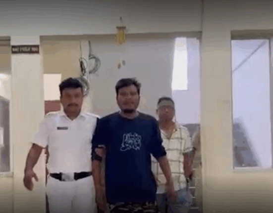 The young man who bought the car claiming to be a resident of Debidanga turned out to be a fraud, police revealed the truth!