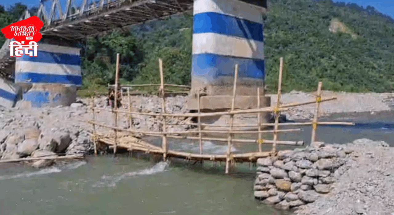 https://khabarsamay.com/passengers-troubled-due-to-collapse-of-bridge-on-mirik-siliguri-road/