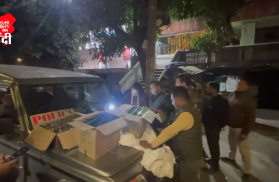 The Pradhan Nagar police station arrested two smugglers with liquor from Sikkim!