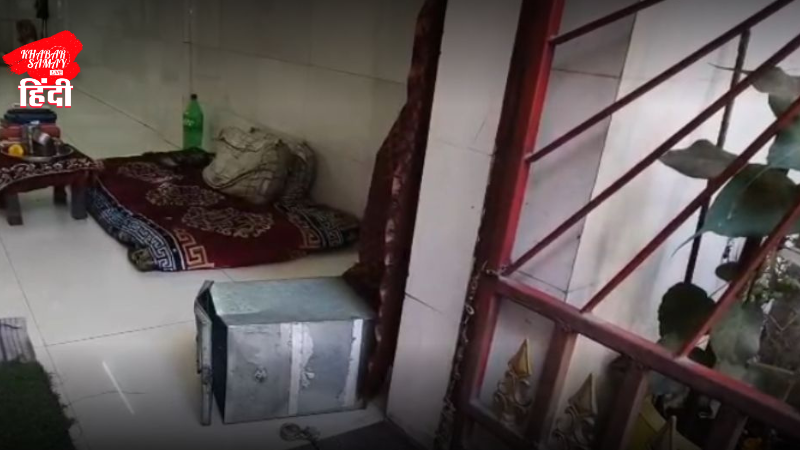 donation-box-stolen-from-temple-in-bidhan-market-two-suspects-caught-on-cctv