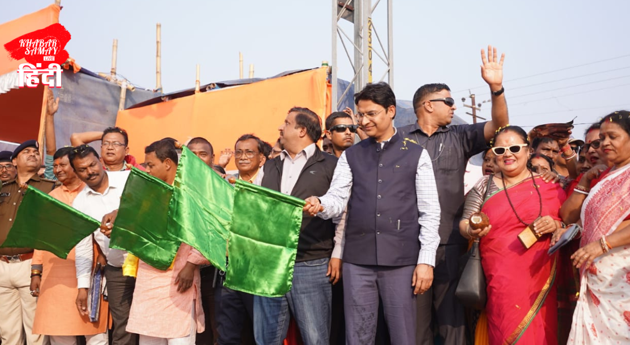 MP Raju Bista did the historic flag off of Mahananda Express from Naxalbari Railway Station.