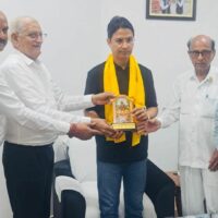 https://khabarsamay.com/a-modern-and-vedic-gurukul-will-be-opened-in-north-bengal-the-uttar-banga-gaud-brahmin-seva-trust-submitted-a-resolution-to-mp-raju-bista/