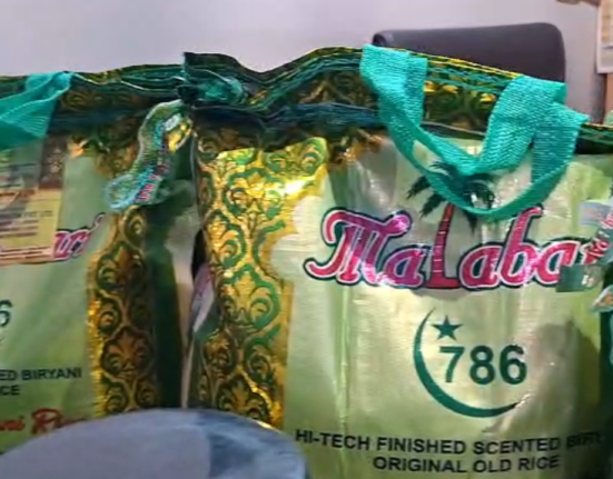 https://khabarsamay.com/chaos-erupts-over-gobindbhog-rice-controversy-police-intervene-to-bring-normalcy-to-nayabazar-after-protests/