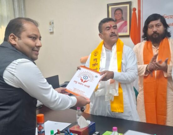 https://khabarsamay.com/https-khabarsamay-com-laghu-udyog-bharati-delegation-meets-chief-minister-suvendu-adhikari-to-discuss-north-bengals-industrial-development-and-msme-issues/