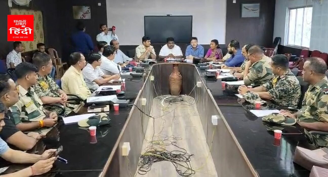Administrative meeting held in Mekhliganj, MLA Dadhiram Rai instructed the officials to work in a new way.