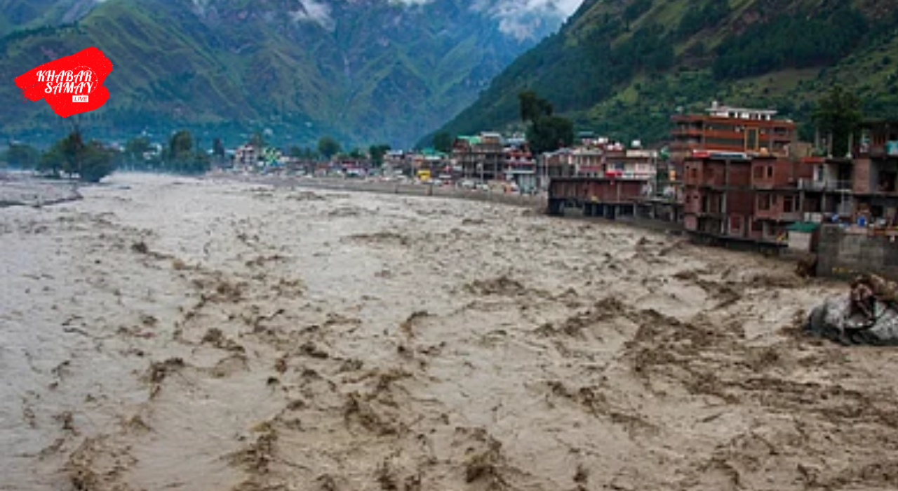 Heavy rains wreak havoc from Siliguri to the hills! Find out what damage was caused.
