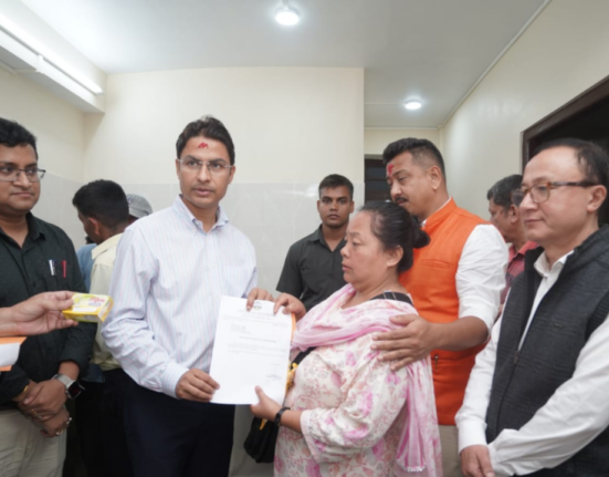 Eight families got new homes in Kalimpong, MP Raju Bisht handed over the keys of the houses.