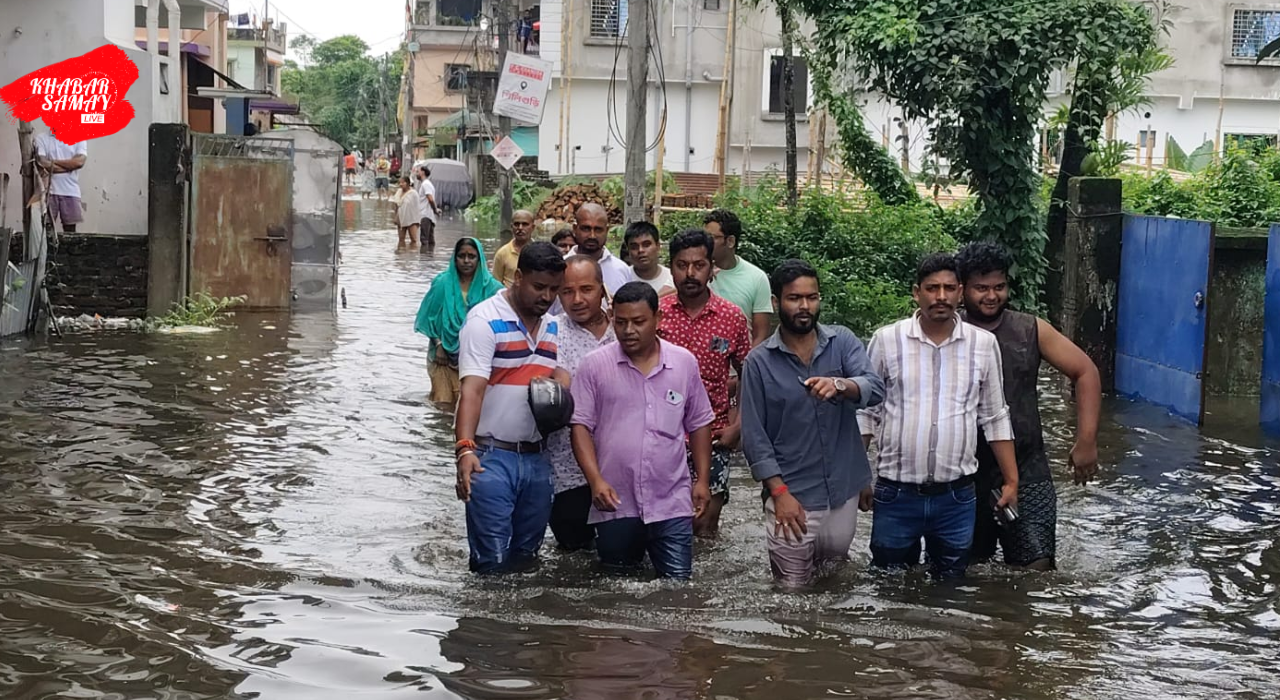 https://khabarsamay.com/heavy-rains-cause-waterlogging-in-siliguris-matigara-affecting-several-areas-including-a-health-centre/