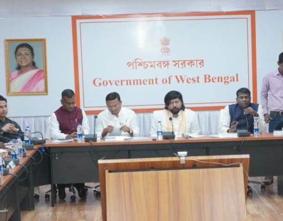 https://khabarsamay.com/preparations-to-implement-the-assam-model-in-the-tea-industry-of-north-bengal-strict-instructions-given-in-the-uttarkanya-meeting/