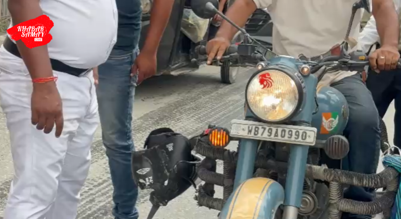 https://khabarsamay.com/a-tragic-accident-occurred-near-the-nh-10-check-post-in-siliguri-where-a-young-man-riding-a-motorcycle-died-on-the-spot-after-being-hit-by-a-heavy-vehicle/
