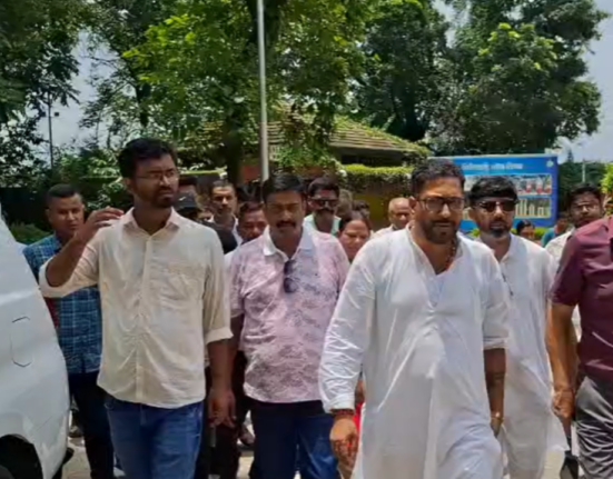 https://khabarsamay.com/preparations-underway-for-the-development-of-surya-sen-park-and-beautification-of-the-mahananda-river-tourism-minister-shankar-ghosh-inspected/