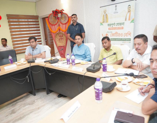 https://khabarsamay.com/disha-meeting-reviews-central-schemes-pushes-for-development-of-north-bengal-hints-at-iits-and-aiims/