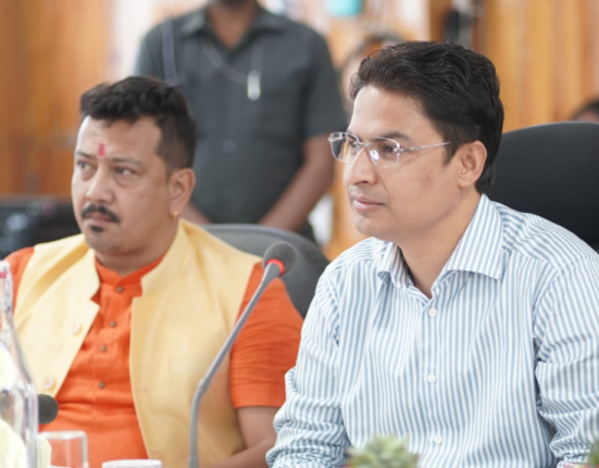 MP Raju Bista chaired the first meeting of DISHA Committee in Kalimpong, development plans were reviewed!