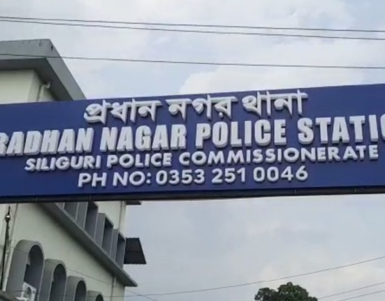 Pradhan Nagar police station will give the child of an unmarried mother the rights of his father!
