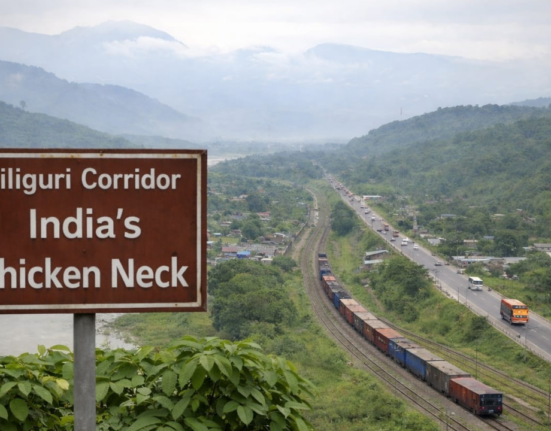 https://khabarsamay.com/triangular-security-grid-will-ensure-the-security-of-siliguri-corridor/