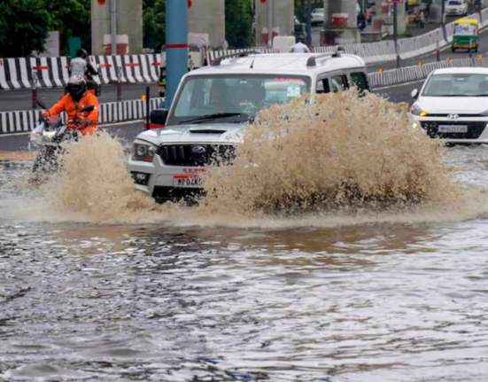 Heavy rain expected from Siliguri to the hills from today!