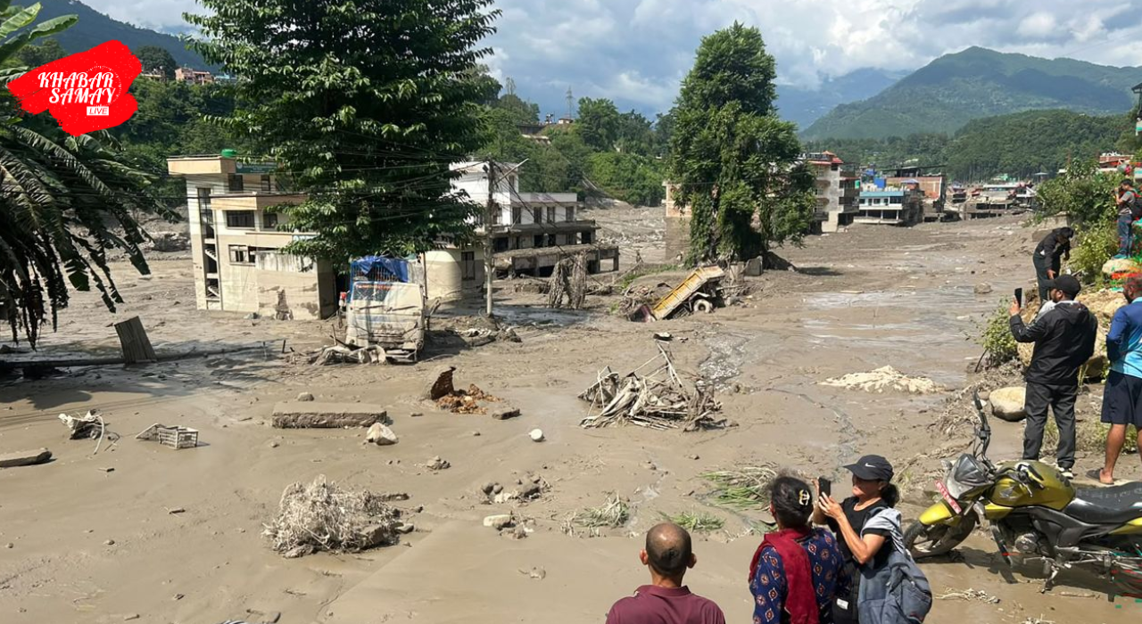 Floods swept away everything in Nepal! Over 100 Indian tourists missing!