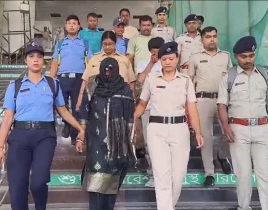 https://khabarsamay.com/around-25-kg-of-drugs-recovered-from-teesta-torsha-express-two-arrested/