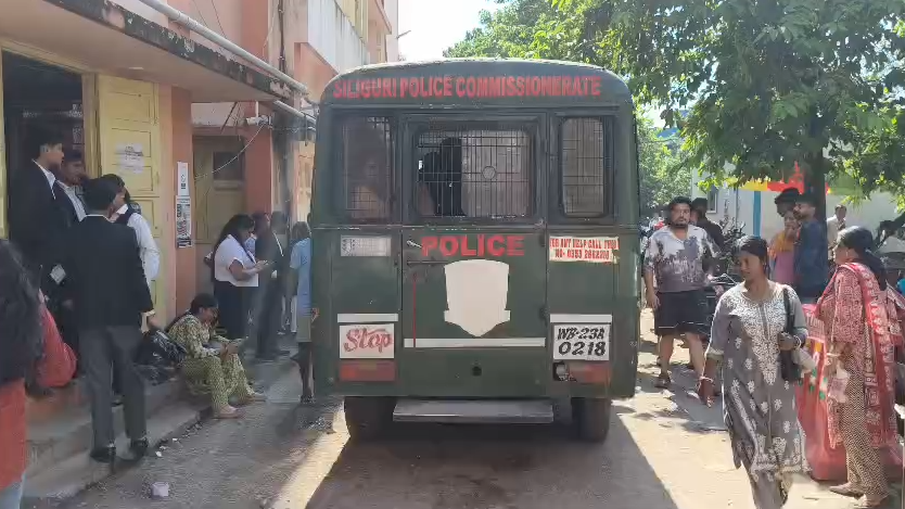https://khabarsamay.com/12-accused-in-matigara-fake-call-centre-case-appear-in-court/