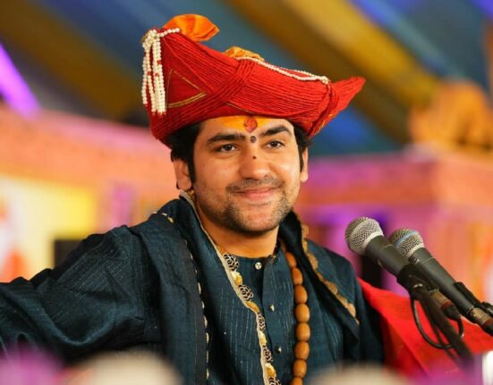 Following the political storm sparked by Pandit Dhirendra Shastri's statement, the government has responded! There will be no ban on eating meat and fish during Durga Puja!
