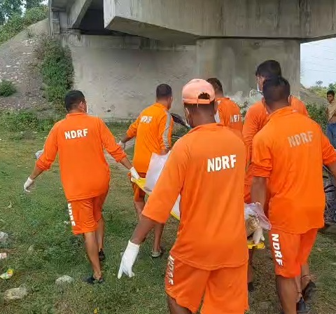 https://khabarsamay.com/bodies-of-two-students-recovered-from-mahananda-river/