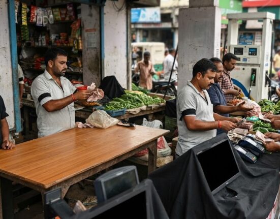Traders' protest across the country including Siliguri on 2nd - No UPI day!