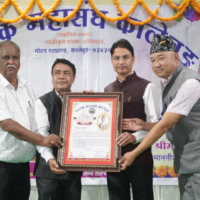 https://khabarsamay.com/raju-bisht-made-a-big-announcement-at-the-drivers-federations-event-in-kalimpong-a-scholarship-of-rs-5-lakh-will-be-given-every-year-to-meritorious-students-from-driver-families/