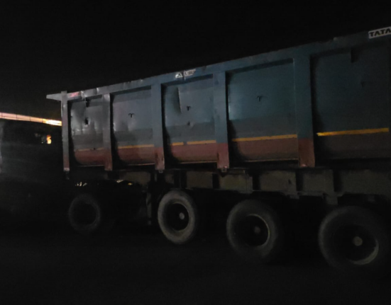 https://khabarsamay.com/20-cattle-recovered-from-an-18-wheeler-dumper-coming-from-islampur-driver-arrested/