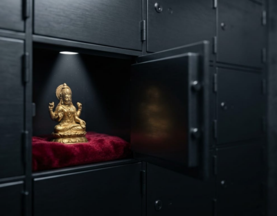 Here, Goddess Durga lives in a bank locker for 360 days! This 400-year-old tradition, prompted by a dream, suggests installing a golden statue!