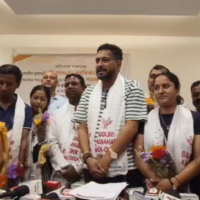 https://khabarsamay.com/a-sporting-gift-government-jobs-nine-athletes-from-siliguri-received-appointment-letters-and-were-honored-by-tourism-minister-shankar-ghosh/