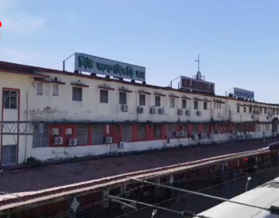 https://khabarsamay.com/two-youths-arrested-at-the-station-before-arms-smuggling-firearms-recovered-from-their-bags/